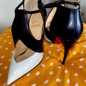 Beautiful black and white silhouette pump
